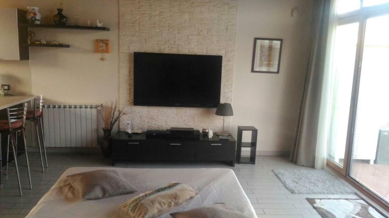 A Due Passi Da Tutto Apartment Catania Exterior foto